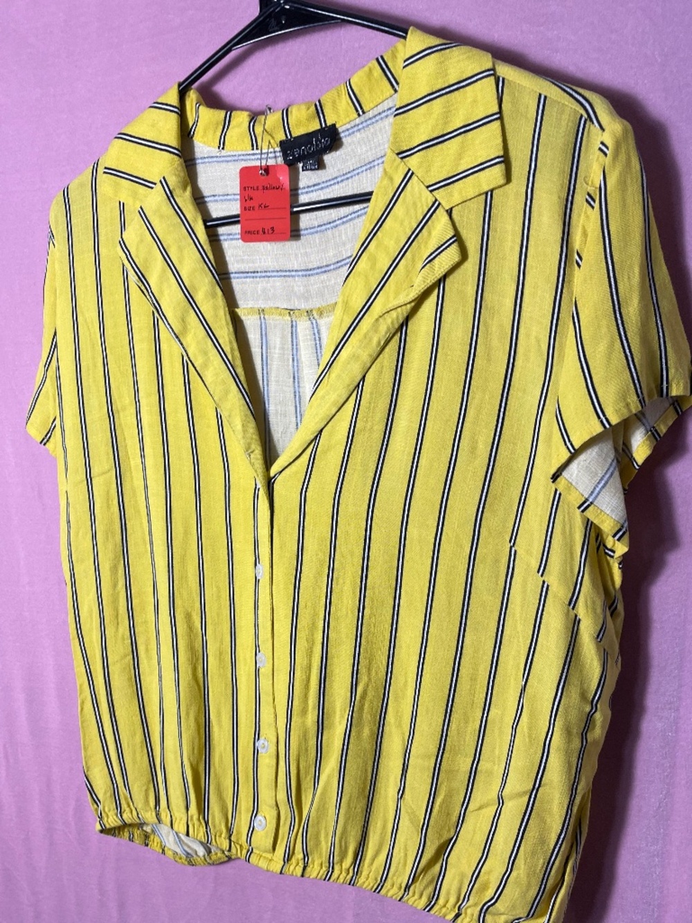 'Vintage-look" wms sz.XL short sleeve yellow  bounded bottom blouse